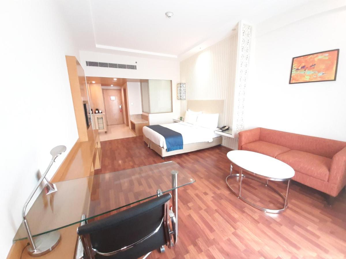 Holiday Inn Amritsar Ranjit Avenue By Ihg Eksteriør bilde